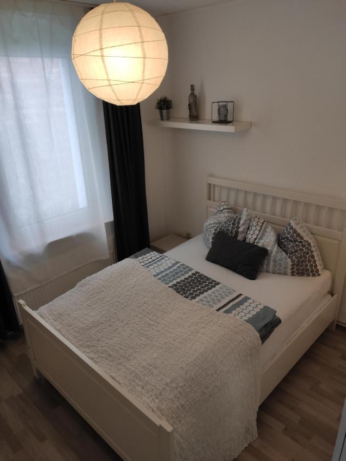 Gemuetliche 2 Zimmer Apartment Hildesheim Bagian luar foto